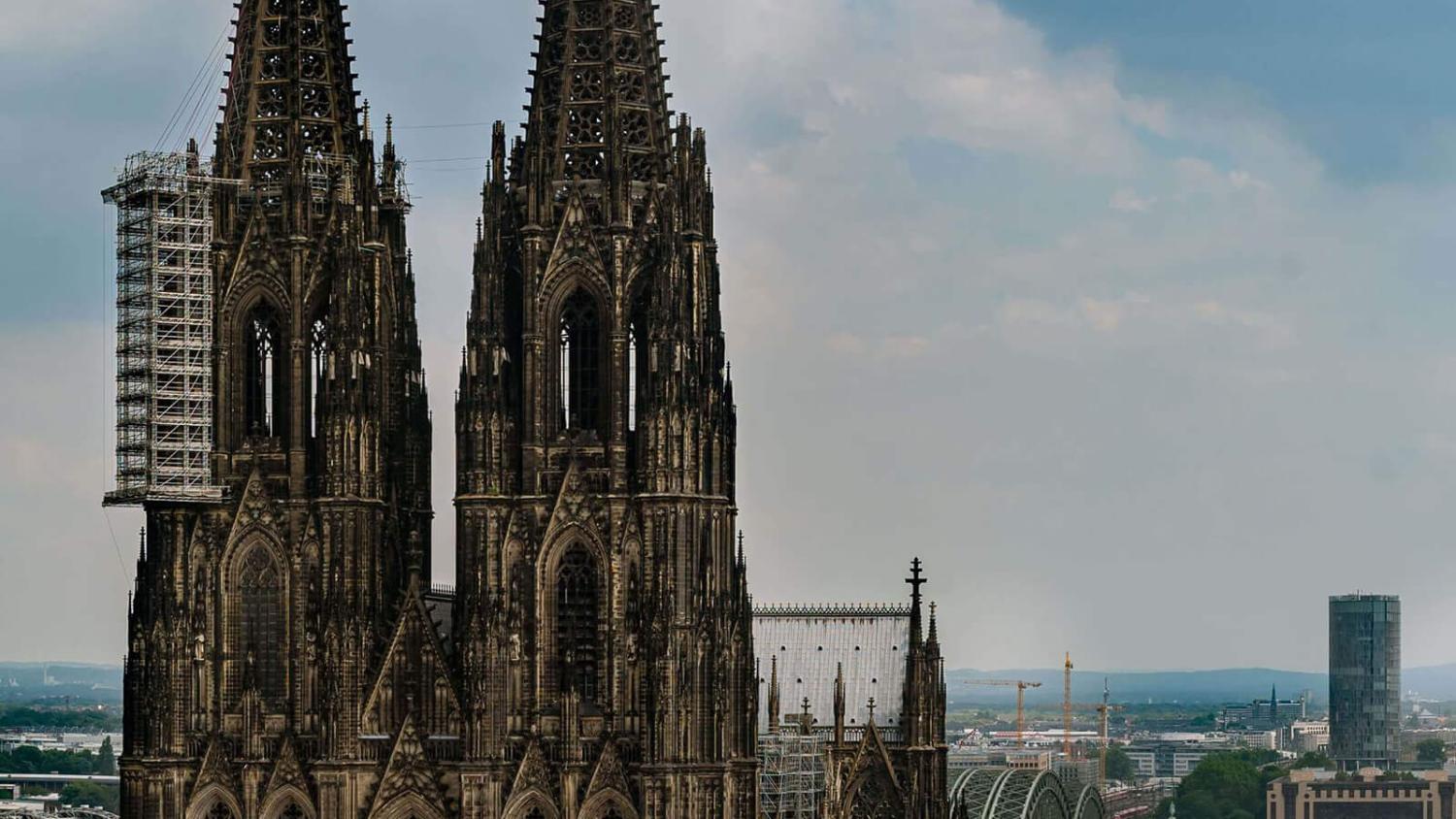 Kölner Dom von vorne