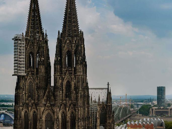 Kölner Dom von vorne